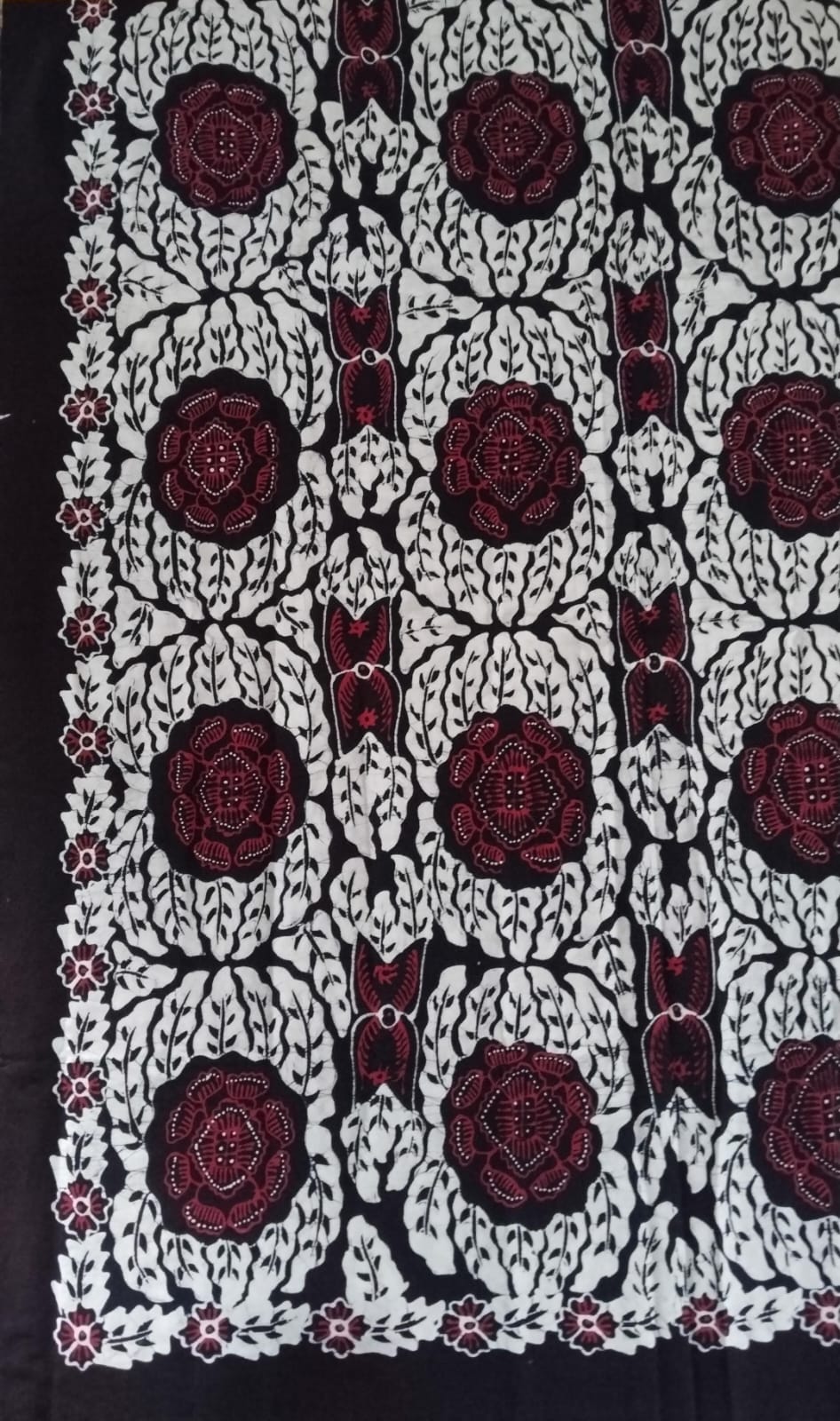 Motif batik tulis simbar